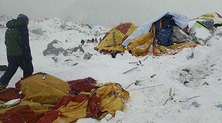 Séisme dévastateur au Népal: le bilan des morts passe à 3.218