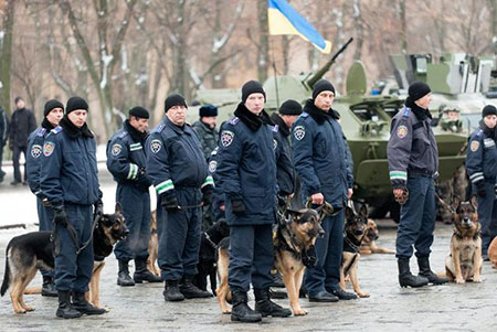 Ukraine: arrivée de 300 parachutistes US pour entraîner la Garde nationale. Ukraine: arrivée de 300 parachutistes US pour entraîner la Garde nationale