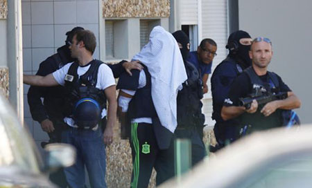 Attentat en Isère: l’enquête orientée sur un «acte terroriste»
