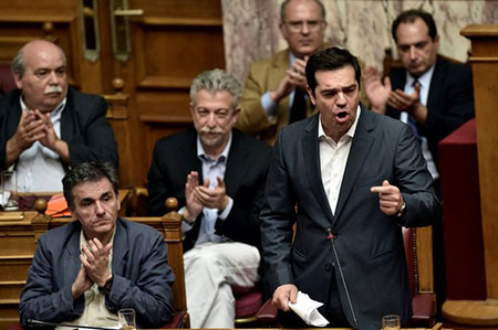 Grèce: le Parlement valide largement l'accord de Bruxelles, grâce à l’opposition.