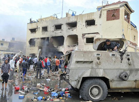 Egypte: «Daech» mène une série d'attaques dans le Sinaï, au moins 20 soldats tués. Egypte: «Daech» mène une série d’attaques dans le Sinaï, au moins 20 soldats tués