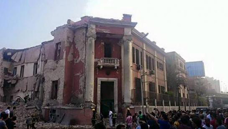 le consulat italien au Caire touché par une violente explosion