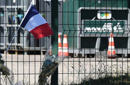 France: le destinataire du selfie a confié être «une des causes» de l’attentat
