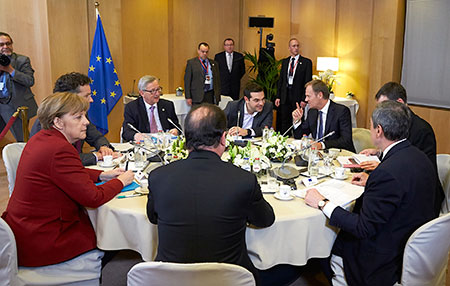 Grèce: accord unanime de la zone euro, un nouveau programme d'aide sera négocié.