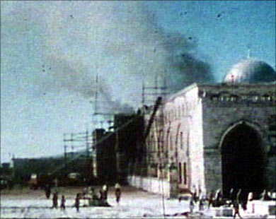 Chronologie des attaques israéliennes contre la Mosquée 
“al-Aqsa” 

