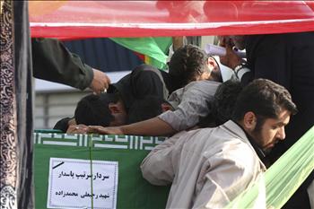 Attentat-suicide à Sistan-Baloutchisatne: l’Iran appelle Pakistan à se coopérer