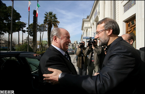 Sayed Khamenai reçoit le président de l’Assemblée nationale syrienne Mahmoud Abrash