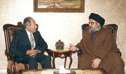 Sayed Hassan Nasrallah accueille le président Emile Lahoud