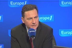 France/ministre de l’Immigration: le voile intégral est un 