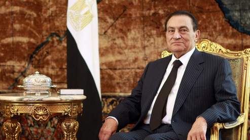 La Suisse bloque les avoirs éventuels d’Hosni Moubarak