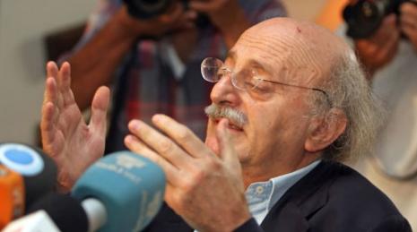 Jumblatt: les Américains sont derrière la campagne qui vise l’arme de la résistance