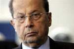 Aoun accuse Sleiman de paralyser le pouvoir et Mikati de tergiverser 
