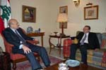 Feltman a discuté avec Mikati du règlement et des évènements de 15 mai, non du gouvernement (al Akhbar)
