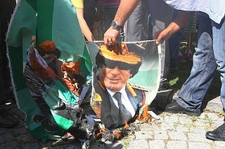 Libye: Les rebelles contrôlent la majeure partie de Tripoli, kadhafi introuvable
