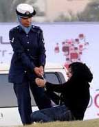 Bahreïn: les autorités ordonnent la libération de la militante Zainab al-Khawaja 