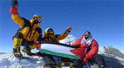 Un drapeau palestinien sur l’Everest !
