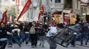 Turquie: nouveaux heurts entre policiers et manifestants 