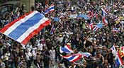 Thaïlande: les manifestations s’étendent, le ministère des Finances toujours assiégé