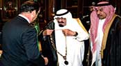 Hollande en Arabie: Transactions d’armes et craintes du veto américain
