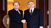 Depuis Ankara, Hollande promet un référendum sur l’adhésion de la Turquie à l’UE
