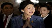 Thaïlande: la Première ministre fixée mercredi sur sa possible destitution
