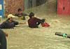 Encore 200 000 personnes bloquées par les inondations au Cachemire indien