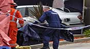 Australie: un terroriste présumé poignarde deux policiers avant d’être abattu
