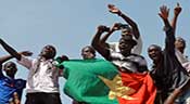 Burkina: accord sur la transition, sortie de crise rapide possible

