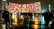 Ferguson: manifestations à travers les USA, violentes échauffourées
