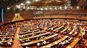 Pakistan: les députés approuvent l’instauration de tribunaux militaires antiterroristes
