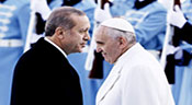 Massacre des Arméniens: le pape évoque un «génocide», Ankara rappelle son ambassadeur
