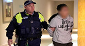 Australie: arrestation de cinq adolescents soupçonnés de préparer «des actes terroristes»

