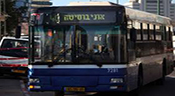 Racisme: Des Palestiniens interdits de circuler dans des autobus avec des colons