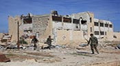 Prise de l’aéroport de Kweires: Assad salue les soldats, défilés populaires à Alep pour célébrer la victoire

