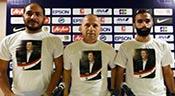 La sélection de football syrienne exprime son soutien à Assad avec des t-shirts
