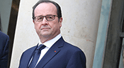 Hollande se rend sur le porte-avions Charles-de-Gaulle, déployé au large de la Syrie

