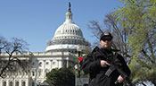 Fusillade près du Capitole US: un officier blessé, un homme armé capturé
