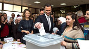 Syrie: le président Assad et son épouse votent aux législatives
