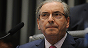 Brésil: la justice suspend le président de l’Assemblée et ennemi de Rousseff

