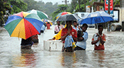 Sri Lanka: 200.000 habitants de Colombo fuient la capitale inondée

