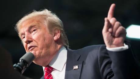 Donald Trump promet la guerre aux médias qui le contrarient