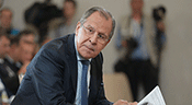 Lavrov: l’arrestation en France de supporters russes «absolument inadmissible»

