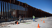 Le Mexique ne paiera «en aucune manière» le mur voulu par Trump
