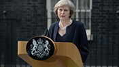 GB: Theresa May investie, les Européens veulent rapidement négocier avec Londres
