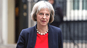 Theresa May prête à utiliser l’arme nucléaire pour protéger son pays

