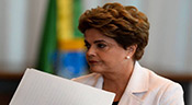 Brésil: Rousseff rattrapée par la justice avant sa probable destitution
