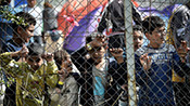 HRW demande à la Grèce d’arrêter les détentions d’enfants migrants
