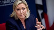 Frexit: Marine Le Pen prête à organiser un référendum si elle est élue

