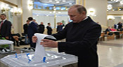 Russie/législatives: le parti de Poutine remporte la majorité absolue au Parlement
