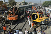 #Pakistan: 17 morts dans une #collision de #trains dans une #gare